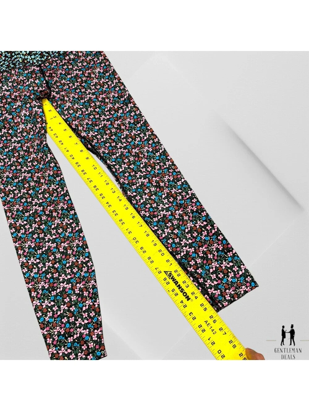 Nike One Leggings Women Size Small Femme Formal Ditsy Flowers High Rise Full Leg